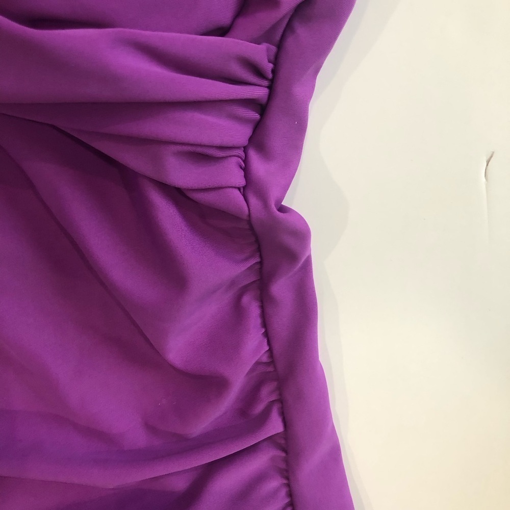 Cabana Beach Size M(12) purple one piece swimsuit. Ruching crisscross straps - Picture 4 of 10